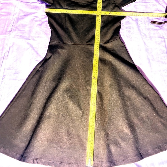Lulu’s Off the Shoulder Black Mini Dress Size: Medium - Picture 7 of 12